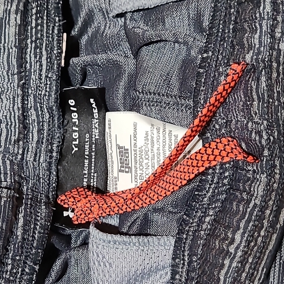 UNDER ARMOUR LOOSE HEATGEAR SHORTS PRICE FIRM - Picture 3 of 10